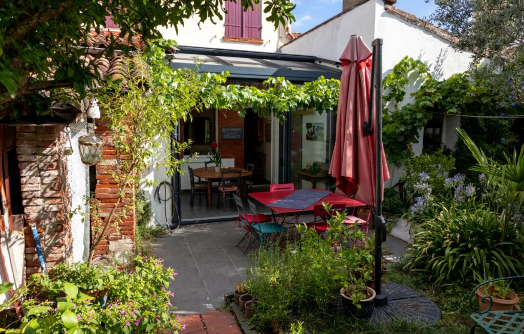 espace petit déjeuner Maison naude Hôtel toulouse